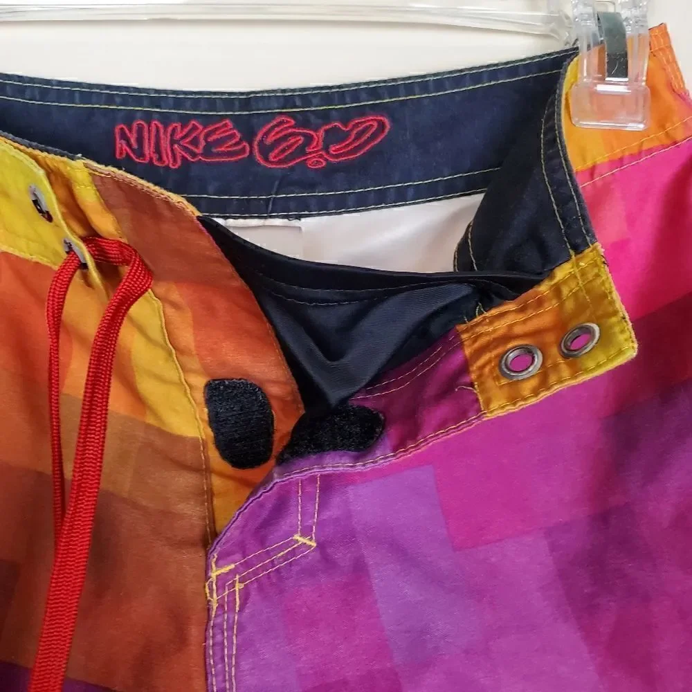 Nike shorts size